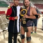 photo de Remy soulié remettant la ceinture abccatch